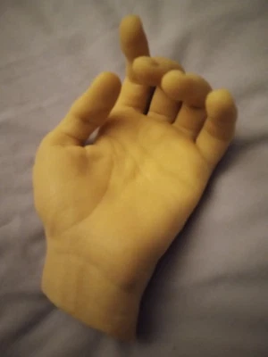 Disembodied Hand👍 Realistic 👈 Silicone ✌️Posable👌 Left Hand 🤌 Adams Family? - Image 1 of 4