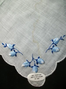 Vintage Embroidery Handkerchief Blue White Rosebuds Hankie Emb Hanky 1189 - Picture 1 of 9