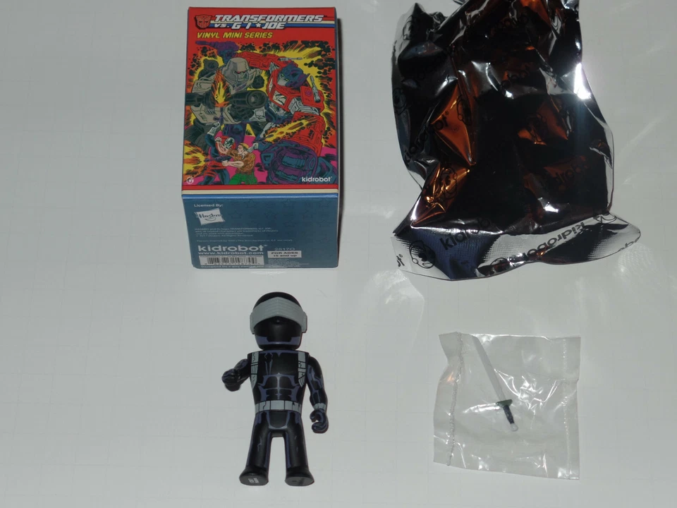 Kidrobot Transformers Vs Gi Joe Snake Eyes 3" Vinyl Mini Figure Hasbro 2/24 - Image 1 of 4