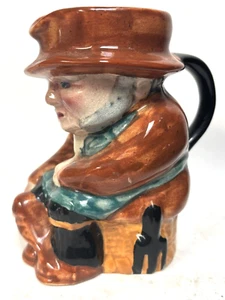 Staffordshire Porzellan Figur von Shorter And Sons Gardener Toby Becher - Bild 1 von 5