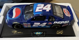 1999 Jeff Gordon Pepsi Standard Paint 1:18 scale Revell Club car 1 of 1008 - Picture 1 of 4
