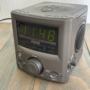 Vintage 1999 RCA Mini AM/FM CD Radio Alarm Clock Stereo - Model RP3751A (Q8) - Picture 1 of 13