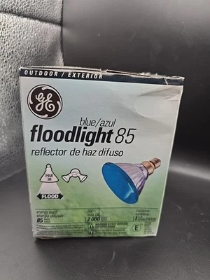 GE HALOGEN FLOODLIGHTS 85 WATTS PAR 38 BLUE  NEW OLD STOCK FLOOD OUTDOOR 90619 - Image 1 of 4