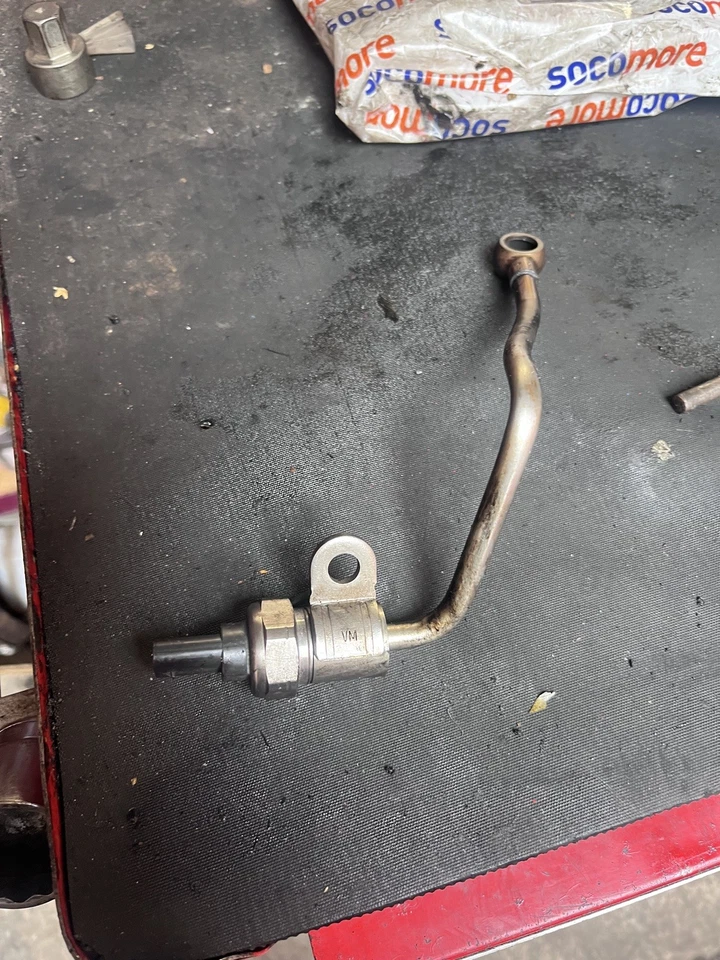 SENSOR DE PRESIÓN DE ESCAPE BMW MINI G20 G30 G21 F90 G32 G11 G12 G15 G05 G07 8570936 Foto 1 de 1