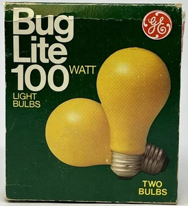 Vintage General Electric Lightbulb Bug Lite 100 Watt Two Bulbs  - Picture 1 of 6