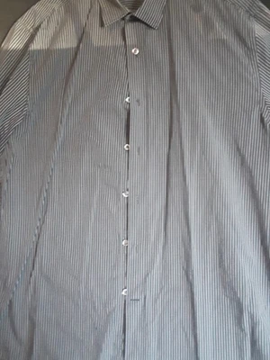 Camisa John Henry Calce Moderno Para Hombre Grande Manga Larga Botón Negra y Gris Rayas Foto 1 de 4