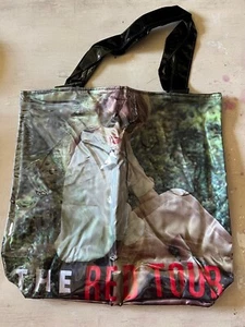 TAYLOR SWIFT LIMITED EDITION VINYL TOTE BAG FROM THE RED TOUR VIP SWAG BAG - Picture 1 of 2
