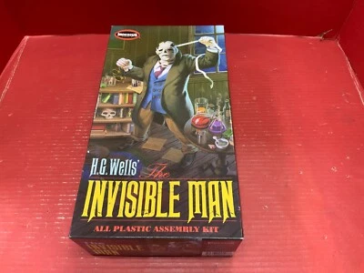 H.G. Well’s The Invisible Man 1/8 scale model (A) - Image 1 of 4