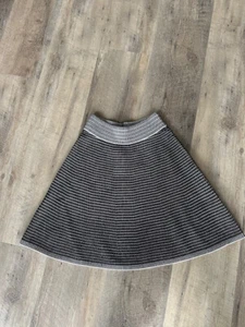 Hochwertiger Minirock von Hugo Boss, Gr. 34, sehr schön. Schwarz weiß gemustert. - Bild 1 von 5