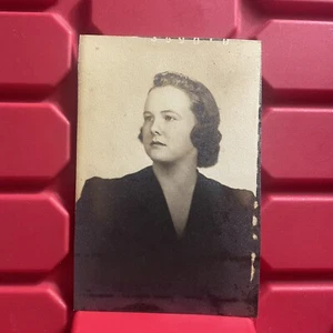 Portrait Of A Woman 3 3/8 x 5 1/8 Tintype Photograph Antique 1900s - Picture 1 of 2
