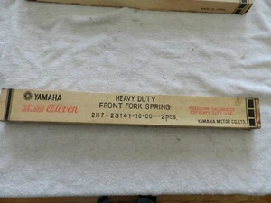 NOS Yamaha Heavy Duty Front Fork Springs 1979 XS1100 2H7-23141-10 2Pc - Picture 1 of 7