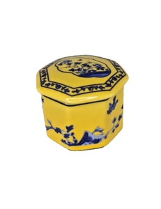 Small Yellow Enamel Japanese Pill Trinket Pot Del Prado Fine Porceline - Picture 1 of 7