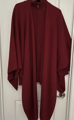 Women’s NEIMAN MARCUS 2-Piece Set - CASHMERE Collection - Large -Sweater & Shawl - Image 1 of 4