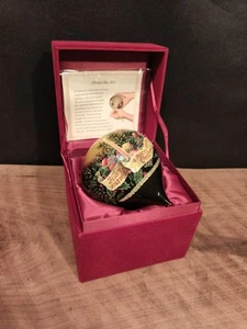 Ne'qwa Art Weihnachtsschmuck - Betty Padden "A Merry Little Christmas" - Bild 1 von 6