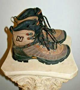 New Balance Womens Brown Leather Gore Tex Boots Vibram Sole Size 6 “W01500GT” - Picture 1 of 7
