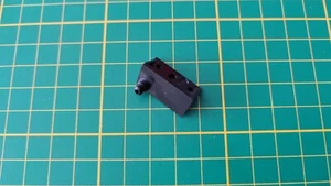 Nintendo Gamecube DOL-001 EUR A83 Console Cover Opening Part Spare - Picture 1 of 2