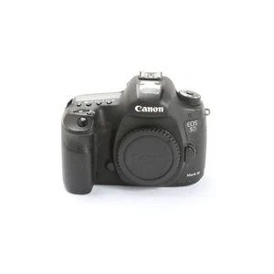 Canon EOS 5D Mark III + 202 K Déclenchements + Bon (267022) - Photo 1/7