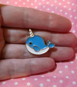 Narwhal Pin Whale - Gold - Picture 1 of 4