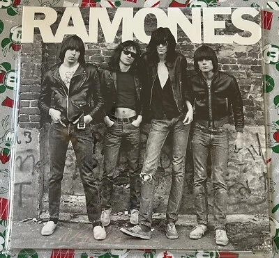 Ramones - "Ramones" (Mono) With Bonus Blitzkrieg Bop 7" (Mono) Red Vinyl /3000 - Image 1 of 3