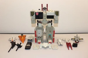 VTG 1985 G1 Transformers Autobot City Metroplex INCMPLT Plastic Wheels w/ Extras - Picture 1 of 13