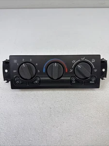 99-02 Chevy GMC Silverado Sierra Yukon Climate Control A/C W/Rear Defroster OEM - Picture 1 of 12