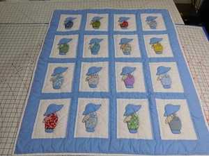 Handgefertigte Strapsdecke Sam Babydecke - Bild 1 von 12