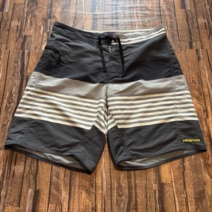 Patagonia Shorts Mens 34 Board Shorts Swimwear Lightweight Swim Trunks Grey - Picture 1 of 8