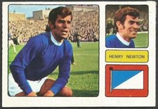 FKS 1973/74 WONDERFUL WORLD OF SOCCER STARS-#089-EVERTON-HENRY NEWTON