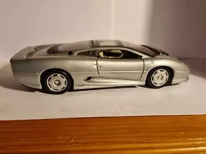 MAISTO JAGUAR XJ220 MODEL CAR. DIE CAST MODEL - Picture 1 of 7