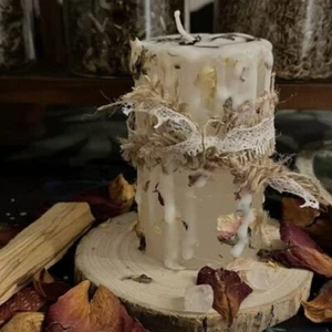 Handmade Honey Botanical Candle, Energy Boosting Lucky Candle, 100% Pure Beeswax - Picture 1 of 13