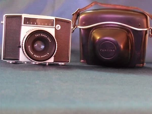 Pentina 35mm Camera w/ Carl Zeiss Lens and Case ~Very Nice!~ ~Not Fully Tested~ - Picture 1 of 19