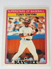 1989 TOPPS KAYBEE SUPERSTARS OF BASEBALL TONY GWYNN CARD #17
