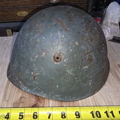 Casco italiano M33 original de la Segunda Guerra Mundial pintura azul y forro original Foto 1 de 4