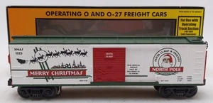 MTH 30-79069 Operating Christmas Boxcar w/Signal Man/Box - Picture 1 of 5