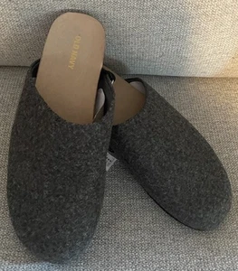 Old Navy gefilzte Wolle Kork Slide Clogs Damen grau Größe 7 neu mit Etikett - Bild 1 von 6