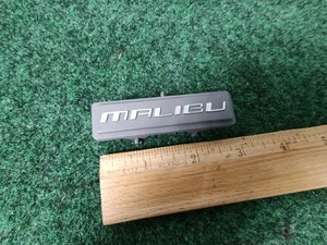 Vintage Chevrolet Malibu Clip Emblem Logo Sign Name Plate 8L9 - Bild 1 von 5