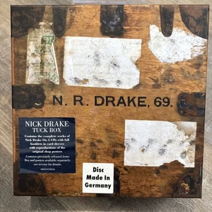 Nick Drake - Tuck Box 5 CD Box Set Posters READ for condition - Foto 1 di 9