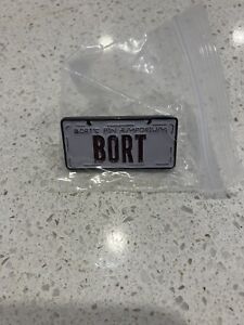 Simpsons Bort Licence Plate Enamel Metal Brooch Badge Lapel