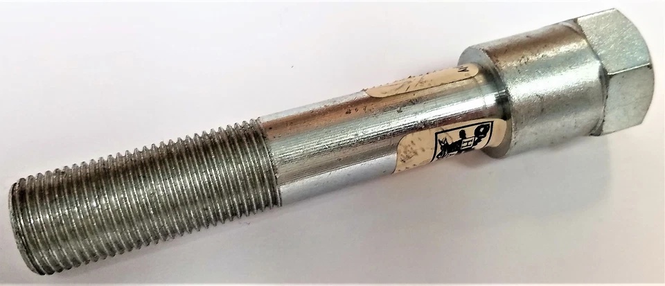 543387M1 PERNO EJE TRASERO CON DEBE ER MASSEY FERGUSON F40 3165 65 TRACTORES Foto 1 de 1