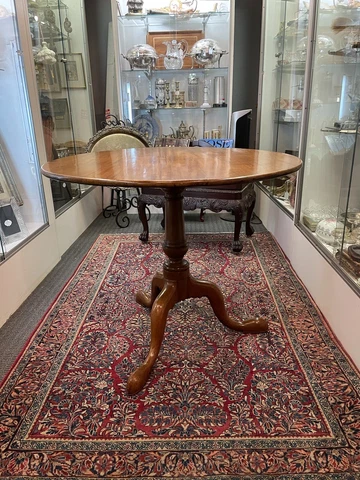 18th Century Colonial American Queen Anne Style Tilt Top Table with Old Label Cover