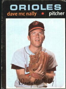 1971 Topps Baltimore Orioles Baseball Card #320 Dave McNally - VG