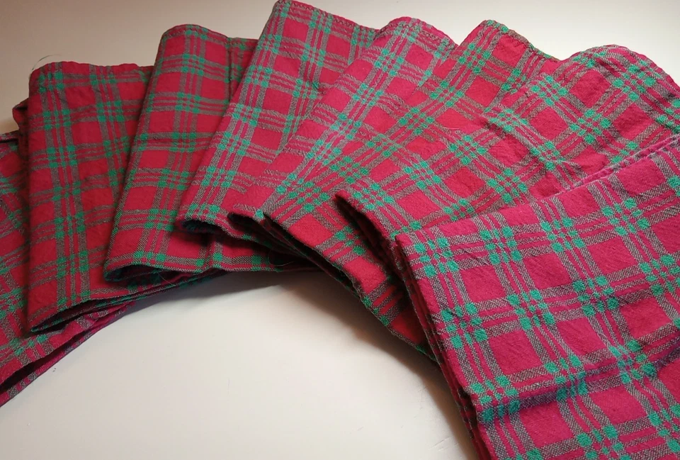 Christmas Cloth Napkins Set of 8- Decorative Plaid Check Dinner Soft Cotton - Image 1 of 4