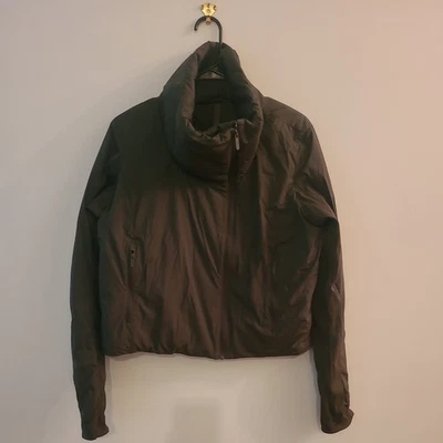 Lululemon Jacket Womens 10 Green Windbreaker Sleek City Primaloft Jacket  - Image 1 of 4