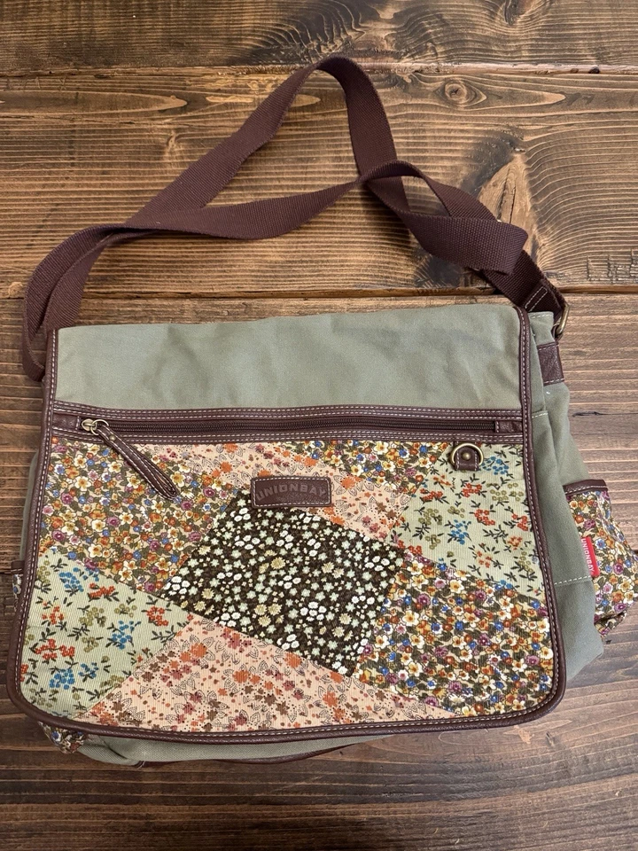 Bolso Mensajero Union Bay Oliva Y Floral Perfecto Estado Y2K Foto 1 de 4
