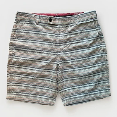 Bermudas Brooks Brothers para Hombres Algodón Rayas Seersucker 9” Entrepierna, TALLA 36 Foto 1 de 4
