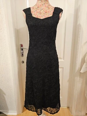 NEW WITH TAG BLACK V-NECK V-BACK DRESS RUFFLE ROSES TEXTURE SIZE 10 BY AUTONOMY - Image 1 of 4