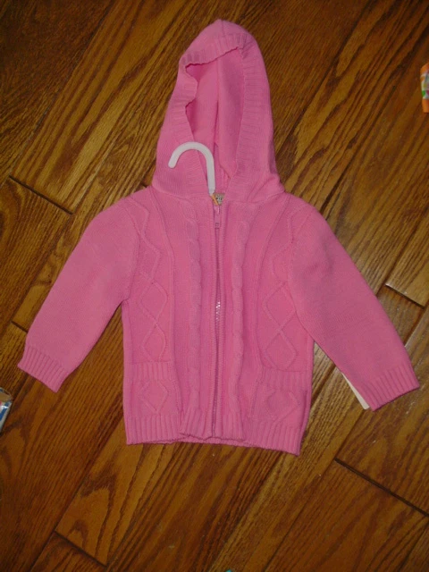 NUEVO CON ETIQUETAS $21 NIÑAS CÁRDIGAN CON CAPUCHA CREMALLERA ROSA CABLE TEJIDO SUÉTER TALLA 12 MOS. Foto 1 de 1