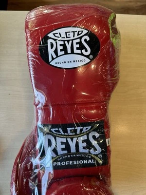 Nuevos guantes de boxeo de cuero Cleto Reyes con cordones rojos 16 oz Foto 1 de 4