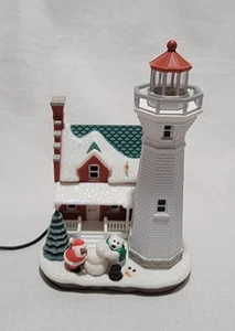 HALLMARK KEEPSAKE ORNAMENT 2019 HOLIDAY LIGHTHOUSE MAGIC LIGHT NEW CONDITION - Picture 1 of 9