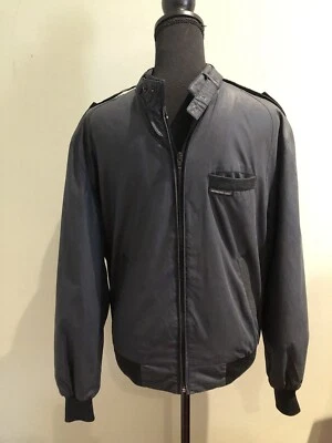 Jaqueta com zíper somente para membros - Imagem 1 de 4